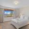 Country-style Stunner - Bushland Peace & Privacy