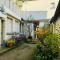 MONTMARTRE ROMANTIC, Bed & Breakfast - Paris