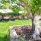 Restored Historic Mansion Paterno with Exclusive Pool, Wifi and AC for 20 people