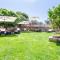 Restored Historic Mansion Paterno with Exclusive Pool, Wifi and AC for 20 people
