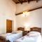 Restored Historic Mansion Paterno with Exclusive Pool, Wifi and AC for 20 people
