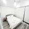 Holiday Home on Acreage Block - Next to M1 and Close to Everything