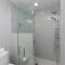 Sojourn's Sea Views with Balcony Sleeps 10 - فرجينيا بيتش