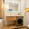 Air Conditioned Apartment in Warsaw with Parking and Bathtub by Noclegi Renters - Varšava