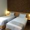 Grand Plaza Suites