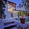 Amandas Place Casita Carinosa - pool and tropical garden