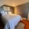 Sunset Suites in Niagara Wine Country - Niagara on the Lake