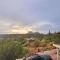 The Uptown ViewHouse - BIG RedRock views, HotTub - سيدونا