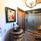Cozy Cabin with Hottub at Cloverdale Cabins