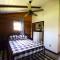Cozy Cabin with Hottub at Cloverdale Cabins