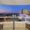 3 Bedroom Darling Harbour Apartment