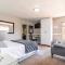 Gold Crest Guesthouse