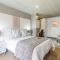 Gold Crest Guesthouse