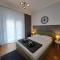 Stylish City Center Apartment