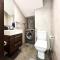 Luxurious 3BDR Serenity Awaits in Damac Hills 2 - Dubaj