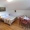 Amazing Apartment In Senj With Wifi - Сень