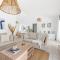 Ivy Blue Villa by Nomads - Short Walk to Coral Bay