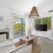 Ivy Blue Villa by Nomads - Short Walk to Coral Bay