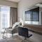 Cozy 1BR with balcony great view, Damac Towers - Dubaj