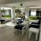 Palms 104 - 2-BR App mit Pool-Blick & Shuttle - Punta Cana