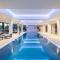 Modern Homy 1B1B APT Pool Gym Cinema Westfield Cafe