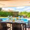 Villa Laura 245
