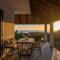 Villa Serenità - with private pool and ocean view - ريكادي