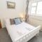 17 Sands Close