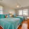 Home on Ocean Isle Beach with Catwalk and Deck - أوشن إيسل بيتش