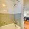Home on Ocean Isle Beach with Catwalk and Deck - أوشن إيسل بيتش