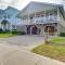 Home on Ocean Isle Beach with Catwalk and Deck - أوشن إيسل بيتش