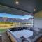 Home with Mtn Views and Hot Tub in Stevenson! - 史蒂文森