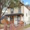 Tulip House - Quiet Home 10 Minutes from Downtown Minneapolis - Миннеаполис