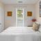Dahlia Apartment - In Quiet Corcoran Neighborhood with Easy Access to Downtown - 明尼阿波利斯