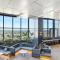 52nd Floor with Panoramic Views of Brisbane City