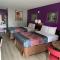 Budget Host Inn