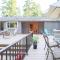 Charming and Spacious House with Relaxing Huge Deck - Киркленд