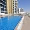 Relaxing 1BR Apartment with Built-in Wardrobe & Community View in Azizi Riviera 4, Al Merkadh by Deluxe Holiday Homes - 迪拜