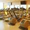 1br wNetflix Disneyplus and pool across SM Megamall Ortigas CBD - 马尼拉