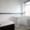 Whitley Bay - Sleeps 6 - Refurbished Throughout - Whitley Bay
