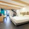 J Luxury Home