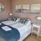 Grindavik Guesthouse self check in & out - غريندافيك