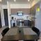 Private and secure Downtown apt - 提华纳