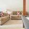 Evergreen Dorrington Chalet - Family Fun & Game Rm - Dorrington