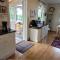 Nice Home In Uddevalla With 1 Bedrooms And Wifi - 乌德瓦拉