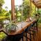 Guest Suite with Fireplace & Pond, close to Noosa & Eumundi