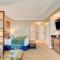 MGM Studio Suite with POOL VIEW Tower 1 - Лас-Вегас