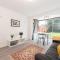 Pass the Keys Spacious serenity free parking - Surbiton