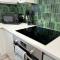 Tiny Home Parking & Airport & M1 & Contractor - Luton Tiny Home Parking & Airport & M1 & Contractor - Luton