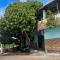 Flors House
